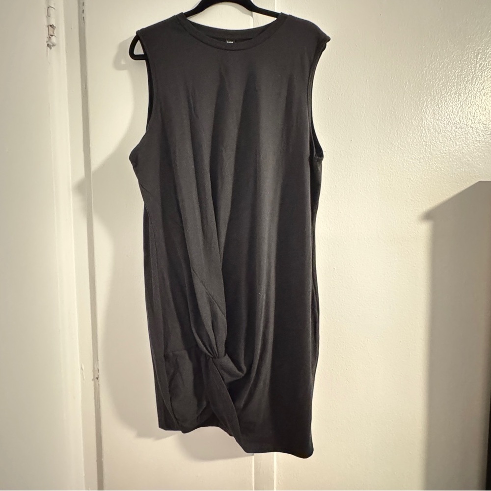 Sleeveless Black Dress